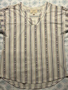Flower & Feather Southwestern Geometric Striped V-Neck Top Boho Cream Small NWOT